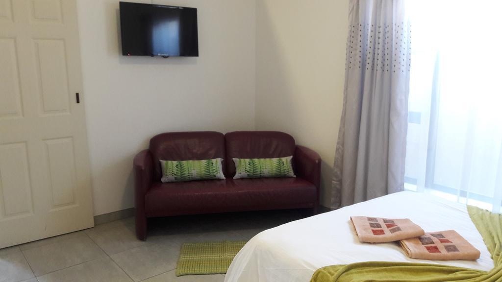 Self-Catering Studio, Unit 6 On Krupp Windhoek Dış mekan fotoğraf