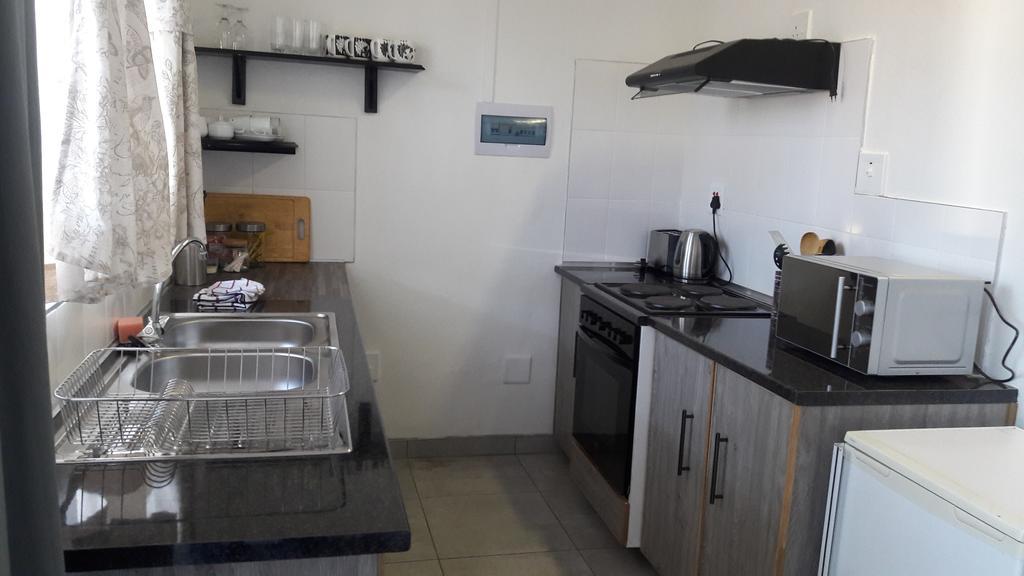 Self-Catering Studio, Unit 6 On Krupp Windhoek Dış mekan fotoğraf