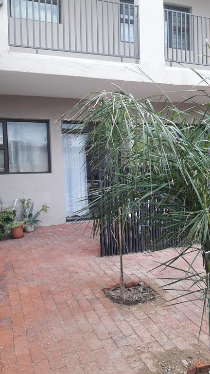 Self-Catering Studio, Unit 6 On Krupp Windhoek Dış mekan fotoğraf